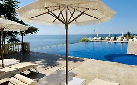 Santa Maria Luxury Suits